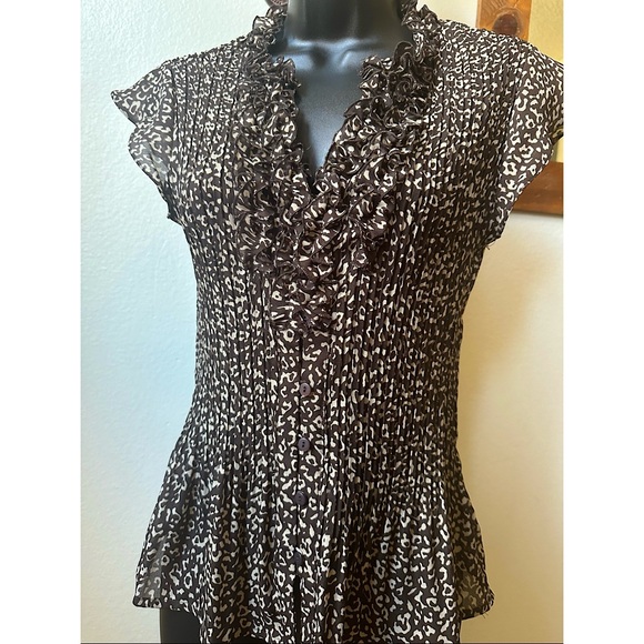 Vintage Ruffled Giraffe Print Top - Picture 1 of 4